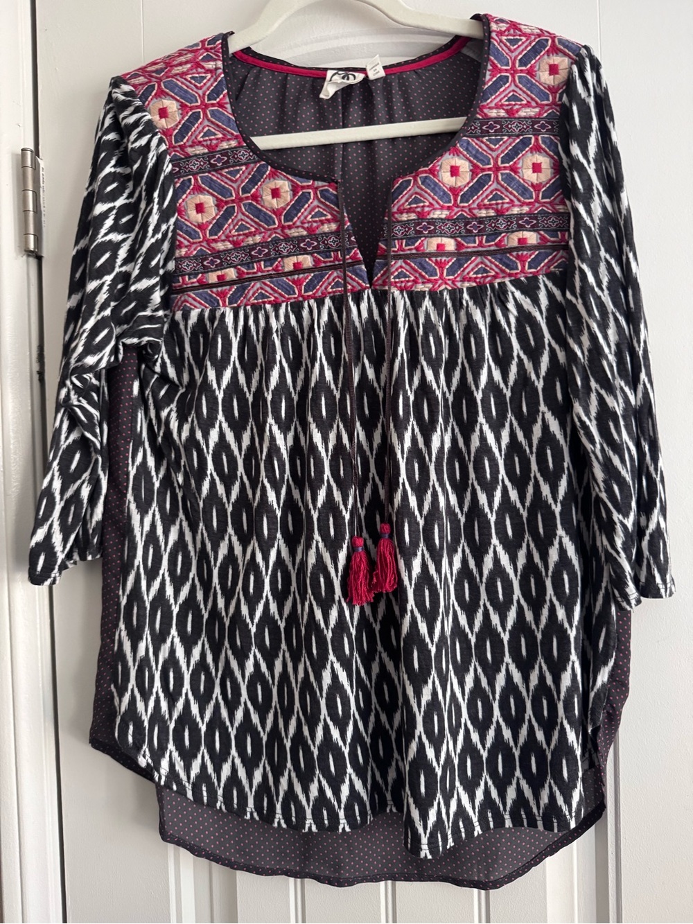 Anthropologie One September Boho Embroidered Black & Pink Peasant Top